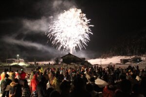 まんだらの里・雪の芸術祭-花火