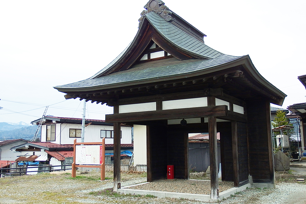 旧山野辺陣屋玄関